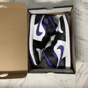 Air Jordan 1 Mid Dark Iris